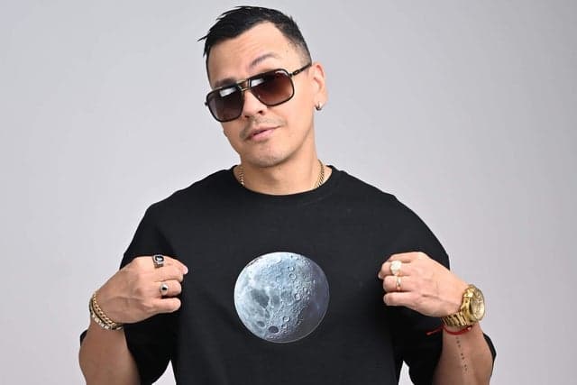 FLEX, LA FACTORÍA, MAKANO y JOSENID
